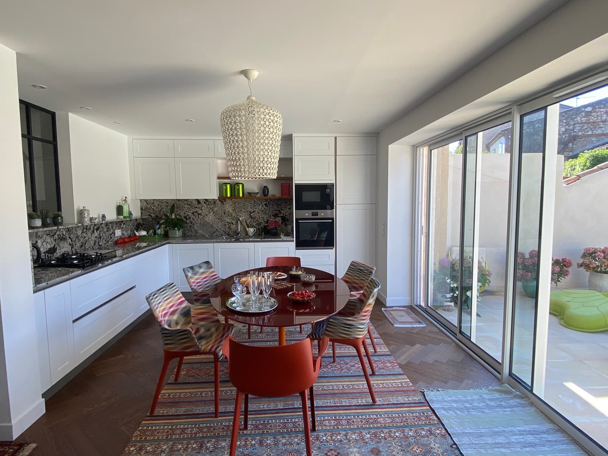 Du cabinet médical au loft contemporain : renaissance architecturale à Villeneuve-sur-Lot