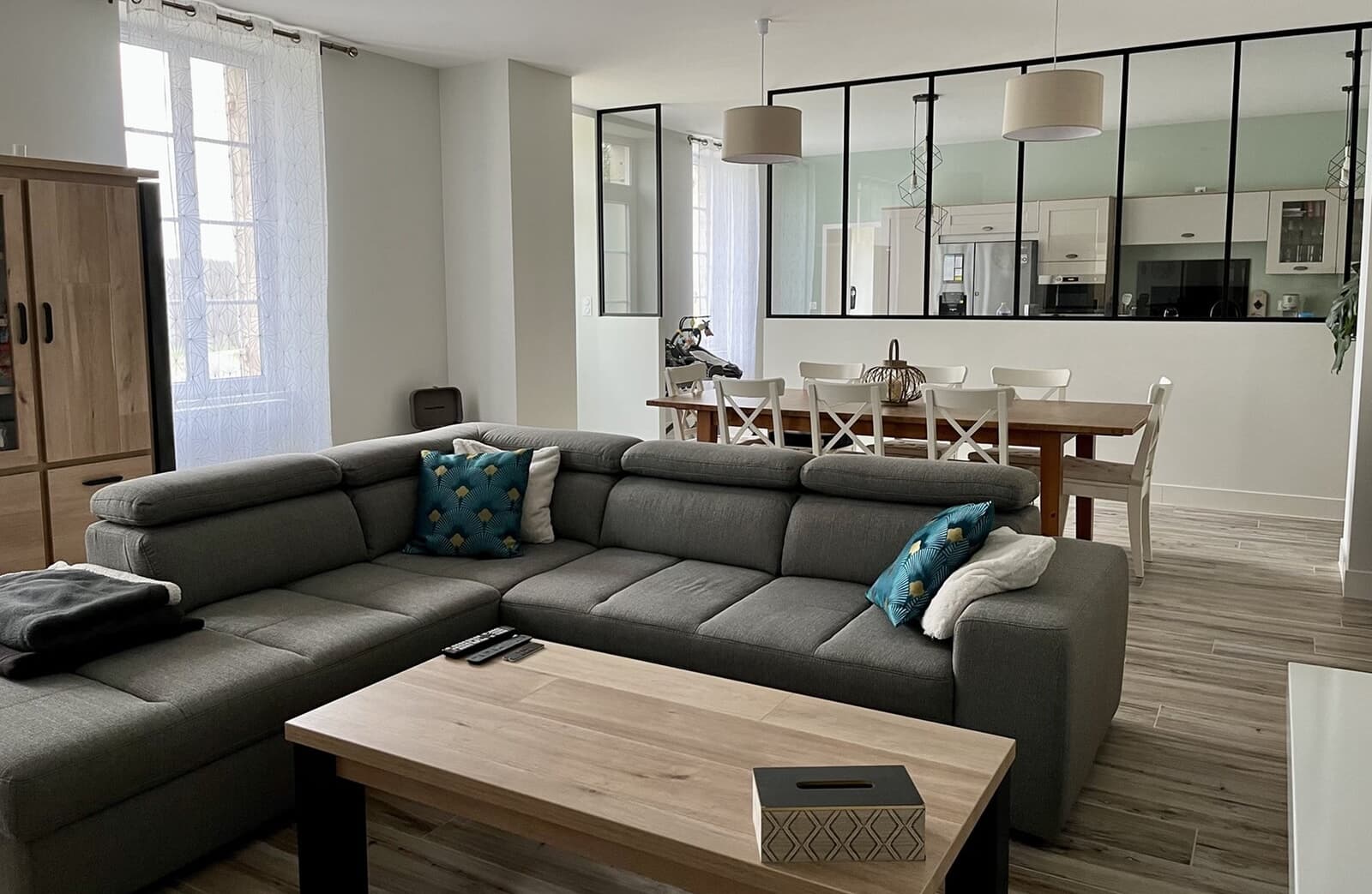 Une maison girondine réinventée entre tradition rurale et confort contemporain