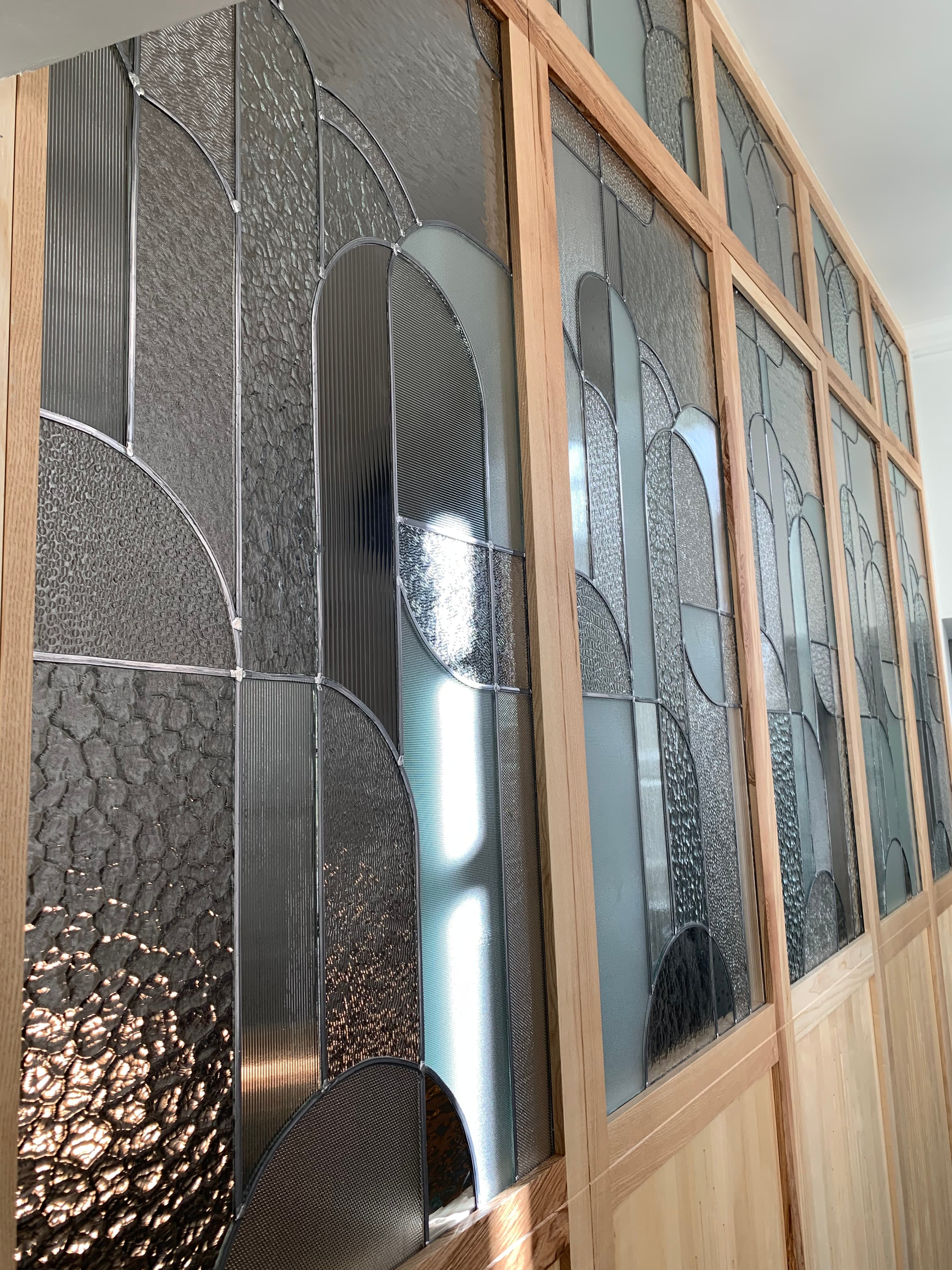 Quand l'art du vitrail révèle l'architecture intérieure